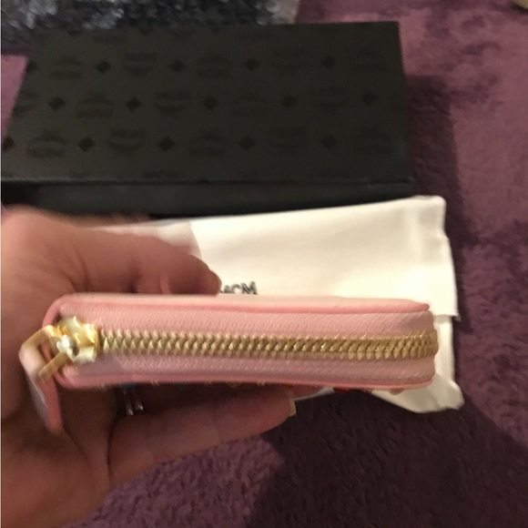 MCM Rainbow Studded Robot Pink Leather Full Size Zipper Wallet - Picture 11 of 16